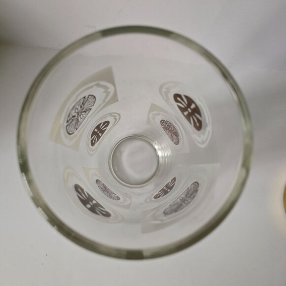 Vintage Glass Cocktail Shaker With Gold-Tone Lid & Retro Pattern Design - Picture 8 of 16